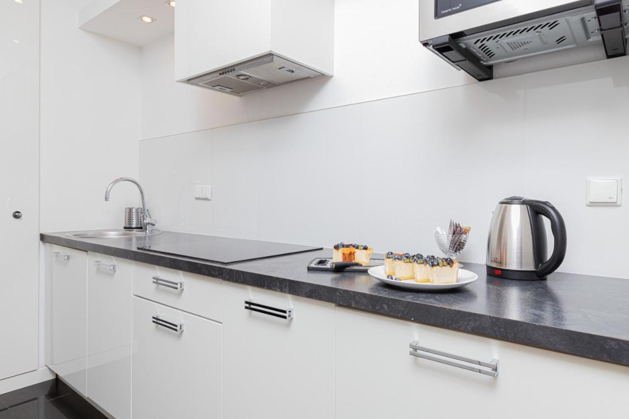 Atelier Residence Apartment By Noclegi Renters Warszawa Exteriör bild