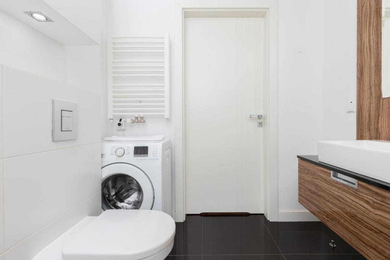Atelier Residence Apartment By Noclegi Renters Warszawa Exteriör bild